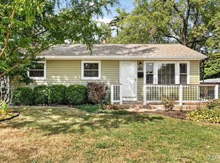 11253 Saint Shawn Ln, Saint Ann, MO 63074