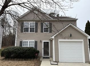 7819 Montbrook Dr, Charlotte, NC 28214