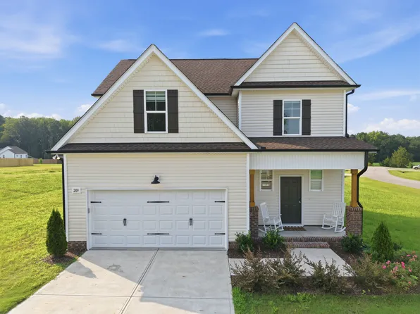209 Danube Dr, Zebulon, NC 27597