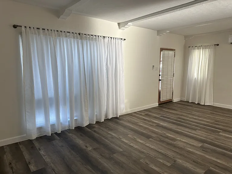 253 Covina Ave — Photo 29
