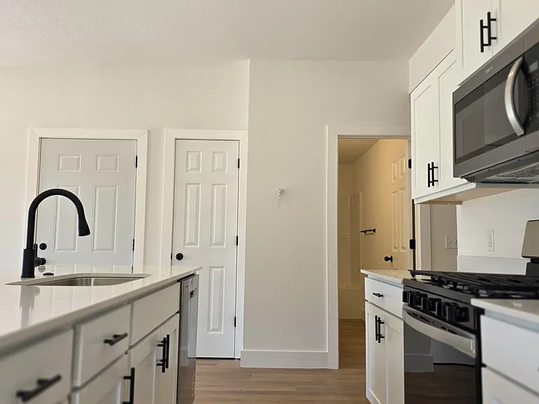 97 W Rainsong St — Photo 10