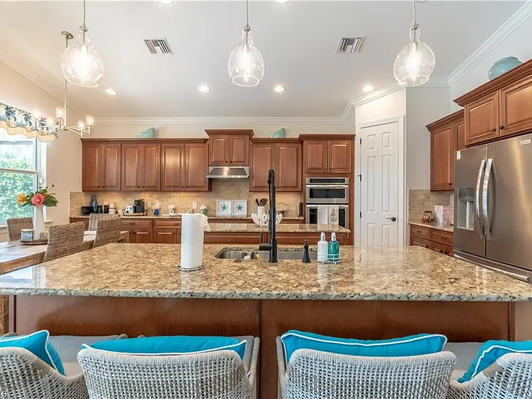 9332 Fieldstone Ln — Photo 13