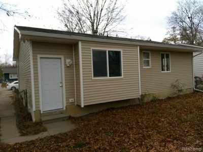 2710 Eaton Pl, Flint, MI, 48506