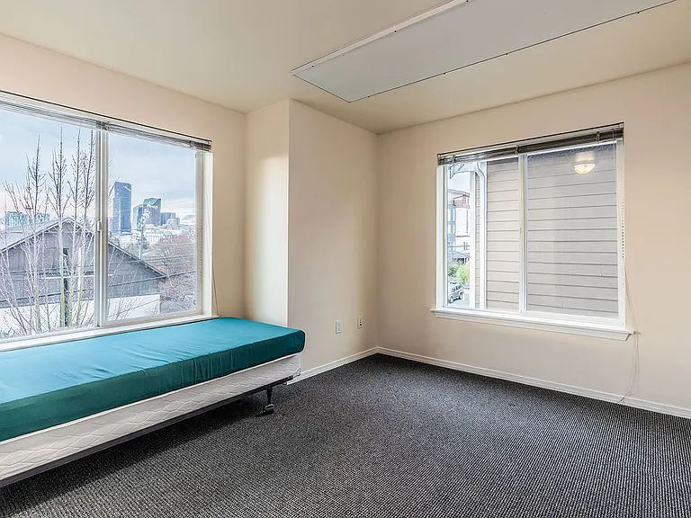 Solana Apodment Homes | International District — Photo 25