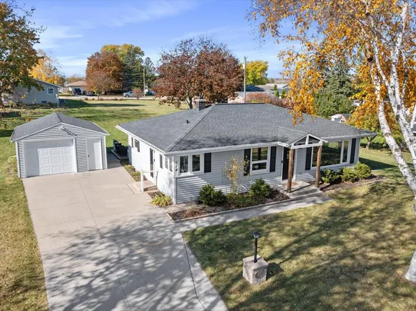 114 South Lincoln DRIVE, Howards Grove, WI 53083