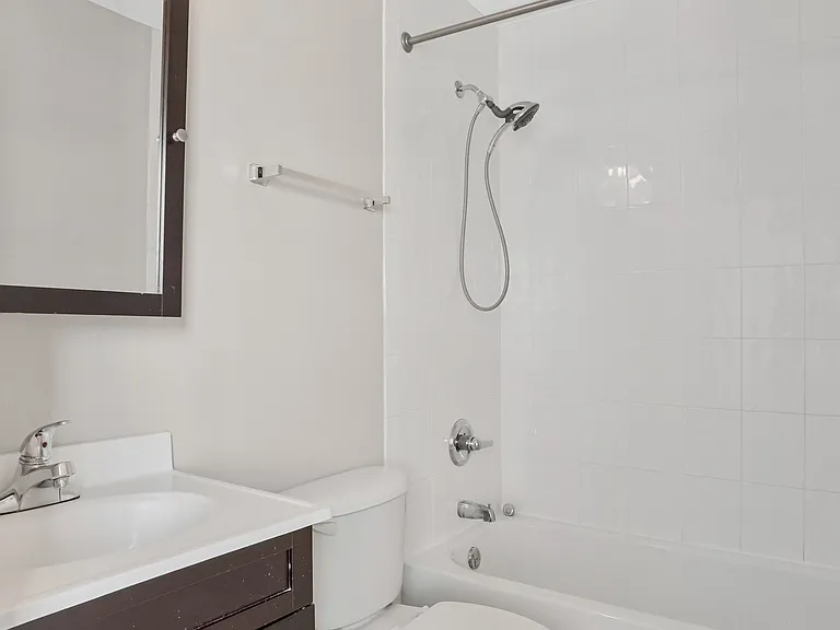 911 Kennedy St NW #11B — Photo 22