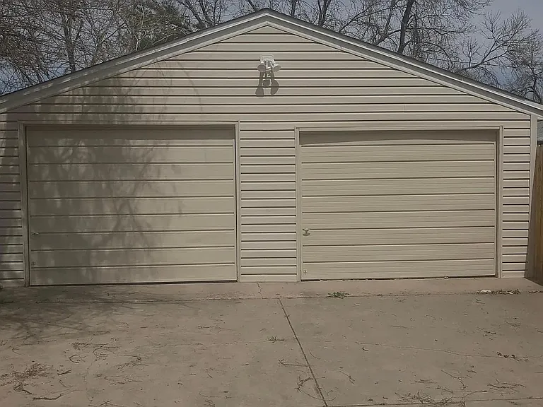1295 S Forest St — Photo 6