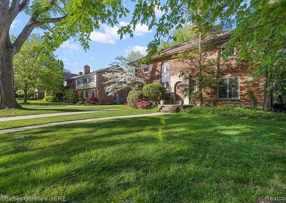 926 Bedford Rd, Grosse Pointe Park, MI 48230 | MLS #20230033760 | Zillow