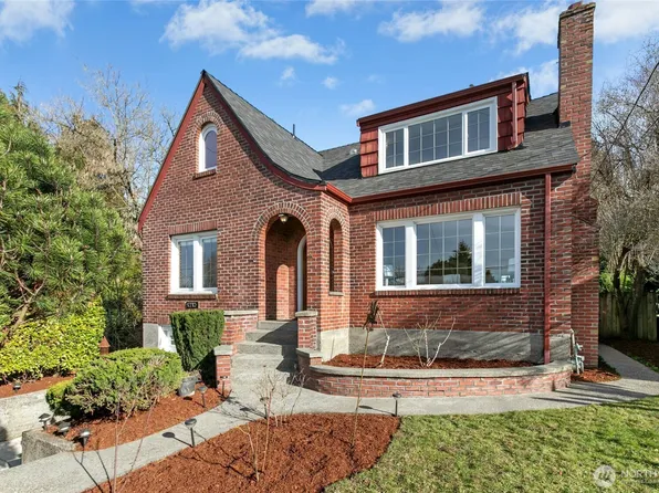 9710 8th Avenue NE, Seattle, WA 98115