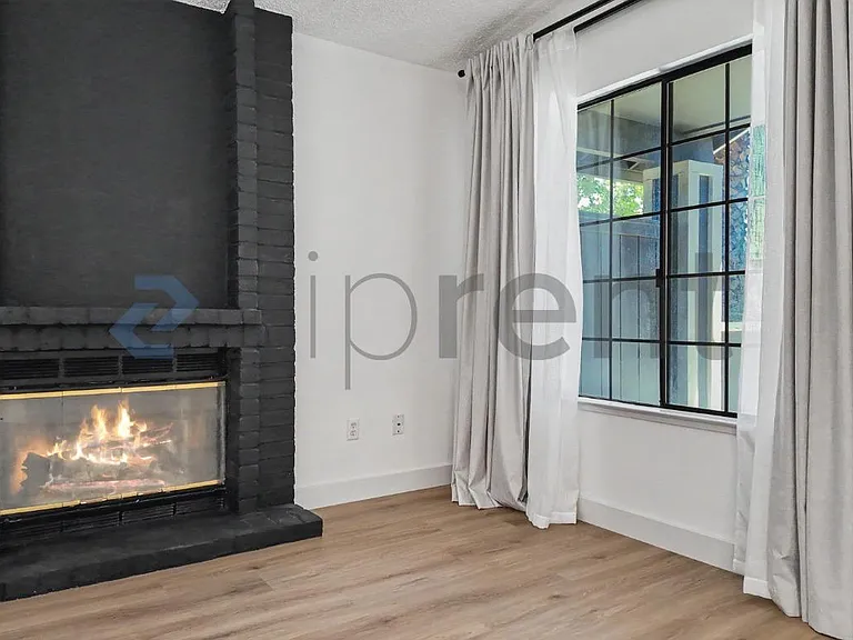 691 Cutting Way — Photo 9