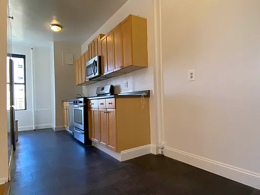 Rented by Compass | media 59