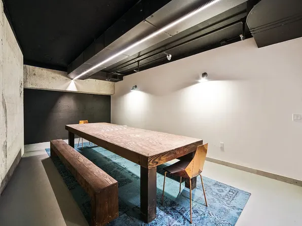 293 Hawthorne Street image 11 of 17