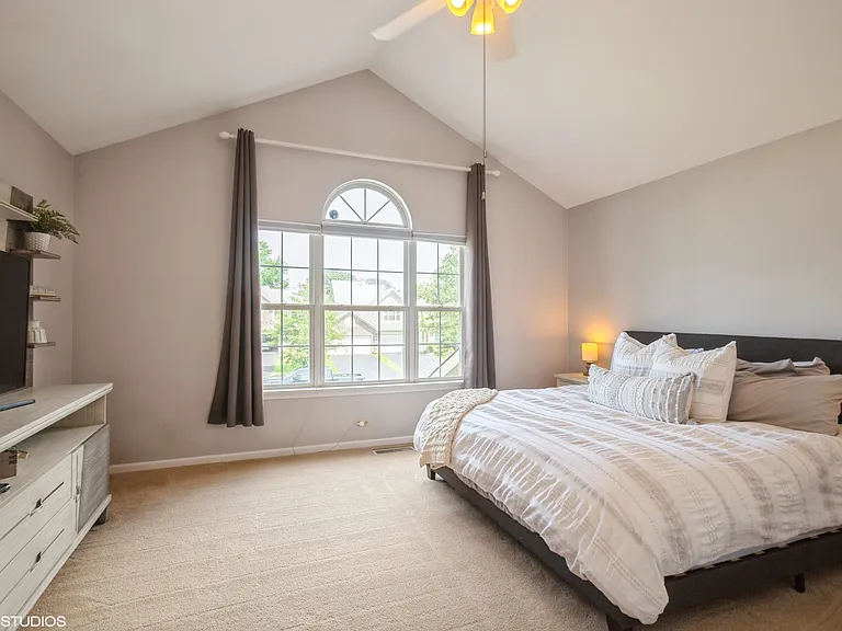 707 Clover Hill Ct — Photo 14