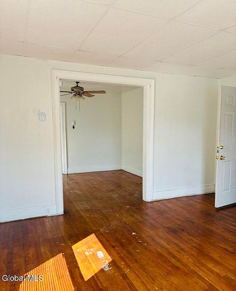 2nd image of 99 6th Avenue