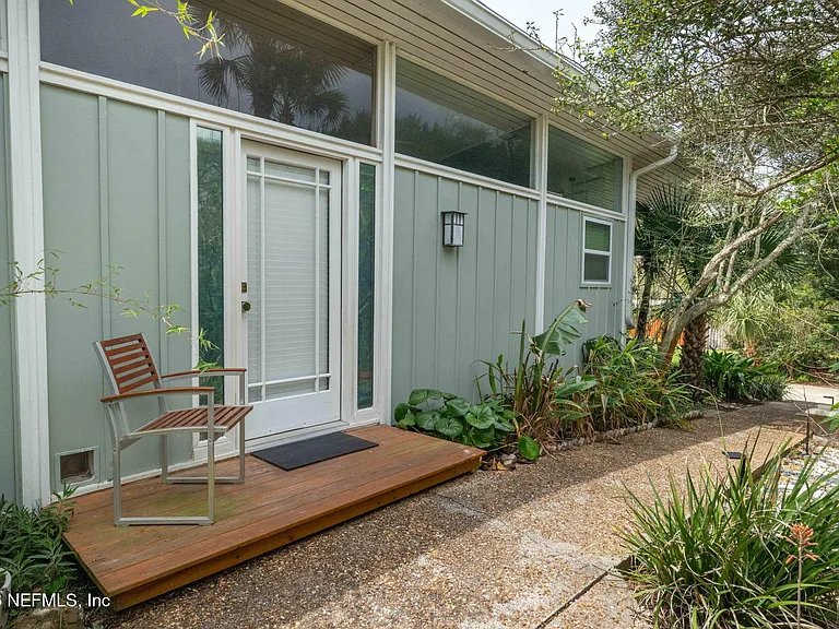 2337 Seminole Rd #C — Photo 22