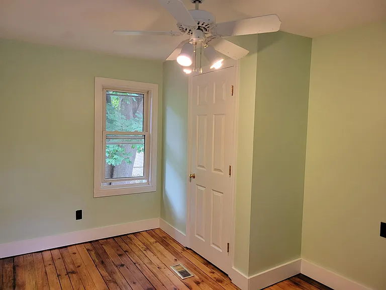 63 Pike St #2 — Photo 32
