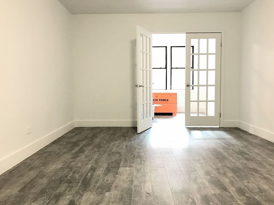 2nd image of 9425 57th Ave APT 3D