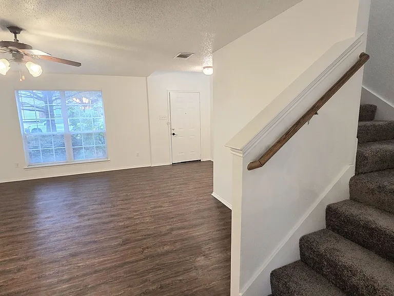 2817 Island Wren Dr — Photo 3