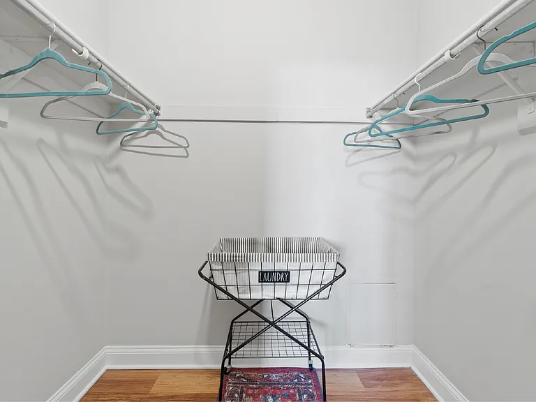 Westchester Tower Apartments — Photo 32