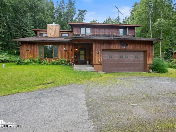 27712 Raven Ct, Chugiak, AK 99567