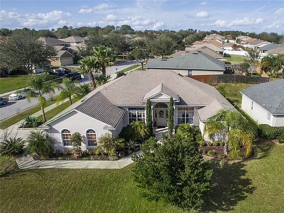 2nd image of 537 Lake Sumner Dr