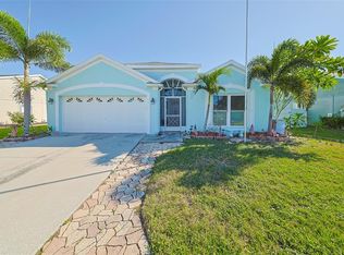 222 Lakeway Ln, Apollo Beach, FL 33572