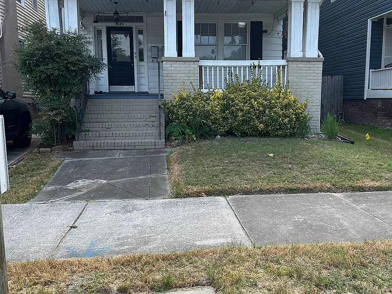 1438 Westover Ave — Photo 1