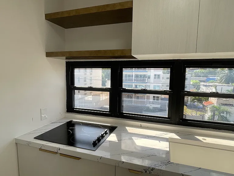 1367 Wilson #4 — Photo 3