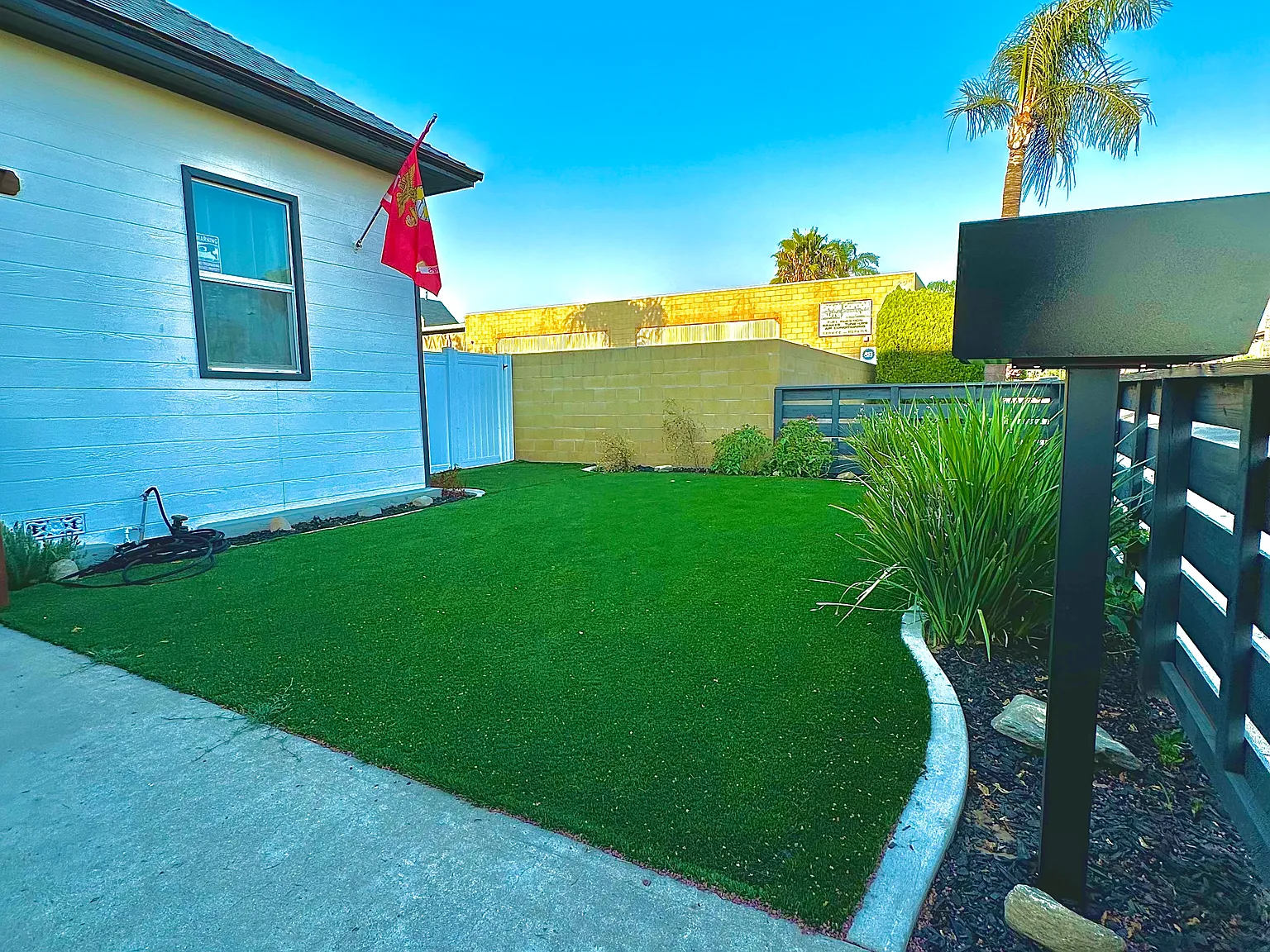 217 Stuart Ave — Photo 2
