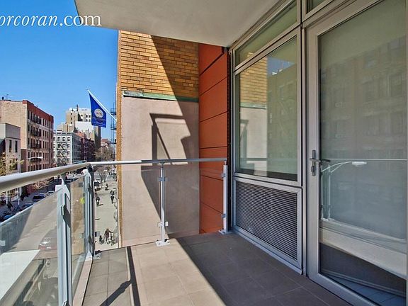 4th image of 421 E 13th St #4K