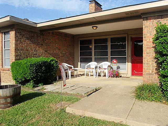 1st image of 2161 Villa Pl