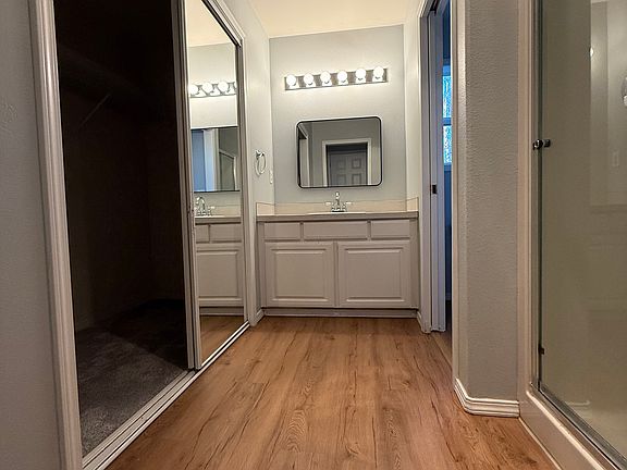 4th image of 1485 Orchardview Ave NW