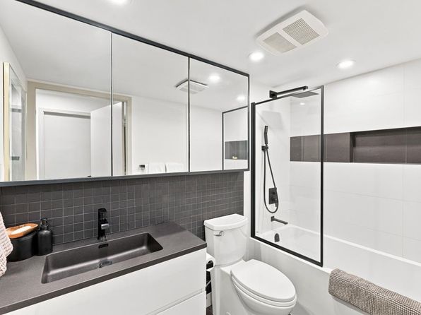 2 bedroom rental in Vancouver — photo 15