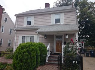 21 Sanderson Pl, Brighton, MA 02135