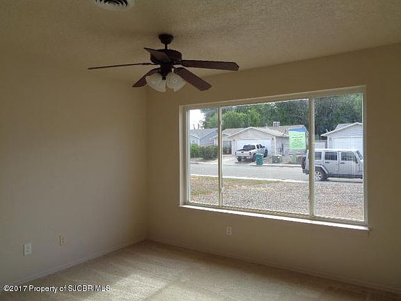 3rd image of 325 Valle Vista Dr