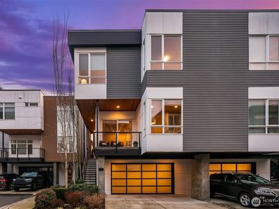 217 4th Court S #7, Kirkland, WA, 98033