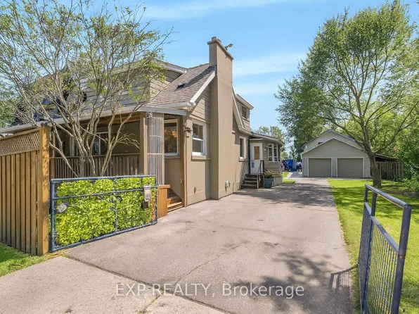 1331 Saint James Ave, Mississauga, ON L5E 1J3