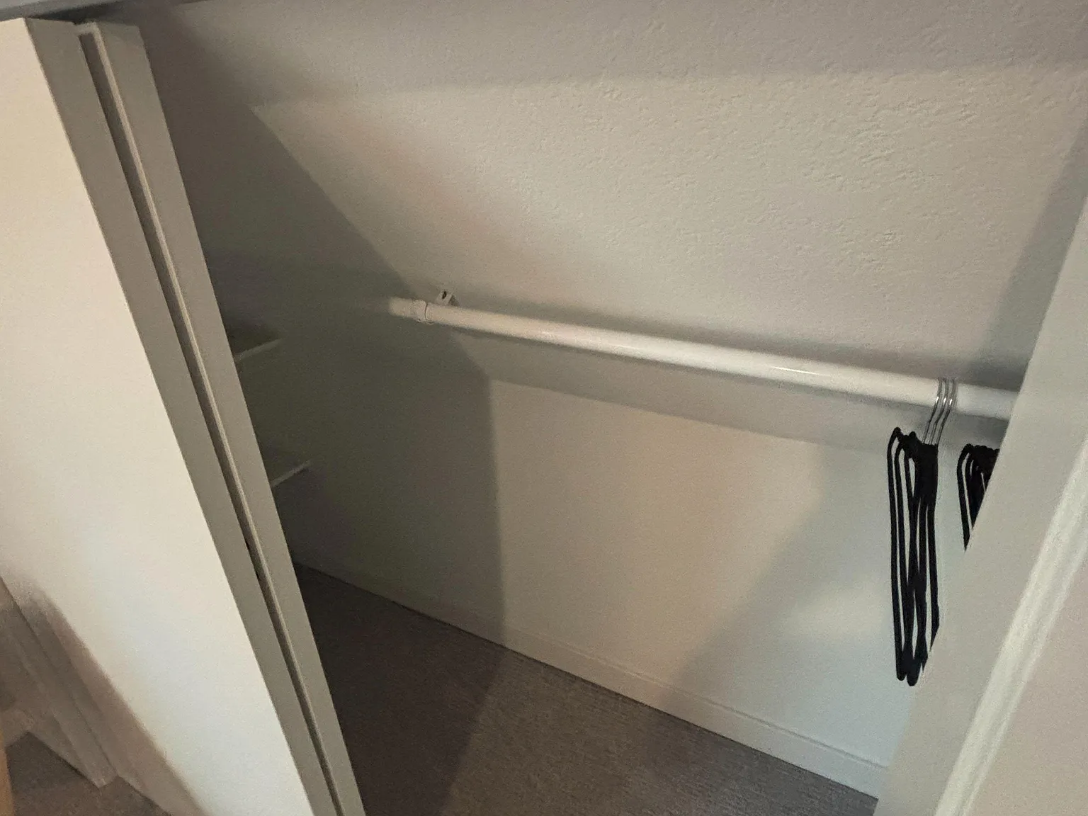1 bed, 1.0 bath, 1215 sqft, $1,815 — Photo 4