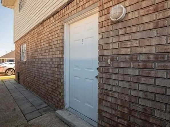 44 Carriage Ln APT C, Destrehan, LA 70047