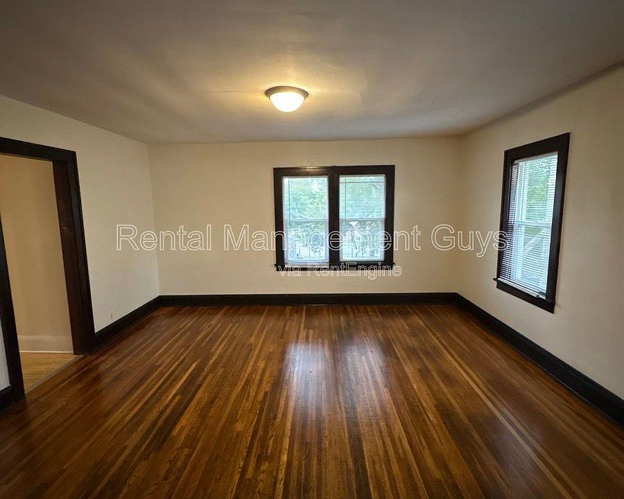 1st image of 2512 Fremont Ave N