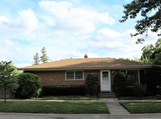 9257 Lawler Ave, Skokie, IL 60077