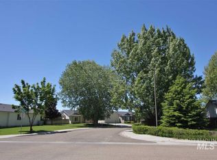 607 S Cromwell St, Caldwell, ID 83605