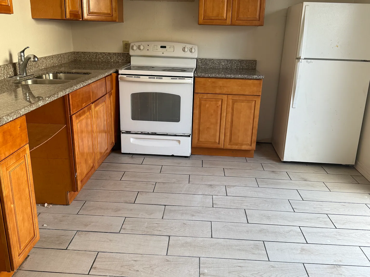 2 bed, 1.5 bath, 1100 sqft, $1,195 — Photo 3