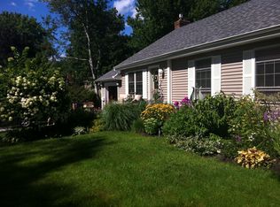 7 Campion Rd, Cape Elizabeth, ME 04107