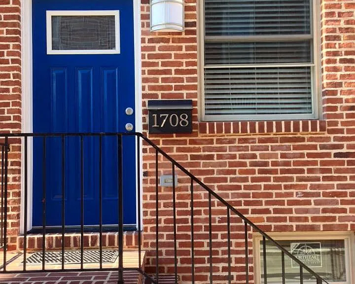 1708 Marshall St — Photo 1