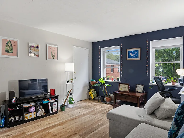 707 S Main St #B2 — Photo 5