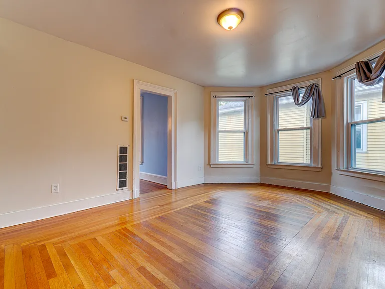 59 Clark St #2 — Photo 6