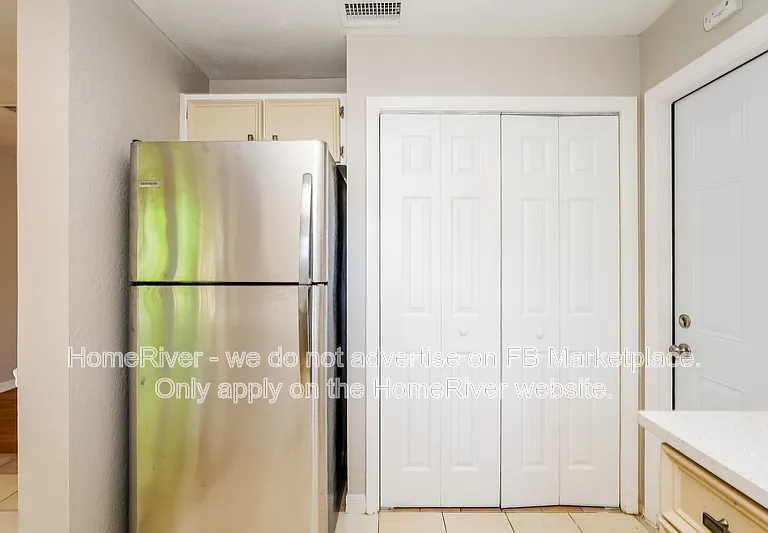 9135 Maynard Ave — Photo 7