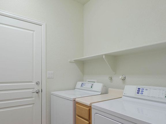 4th image of 7840 Via Vista Mesa NW
