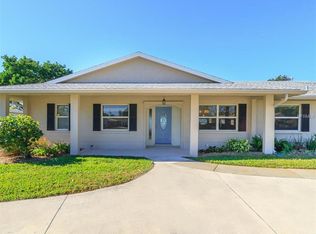 2820 Bay Dr, Bradenton, FL 34207